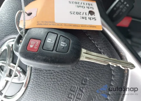 2018 Toyota Rav4 Xle z USA, uszkodzony, nr VIN 2T3RFREV4JW801543